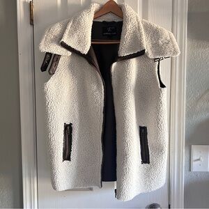 UNREAL FUR Bomber vest